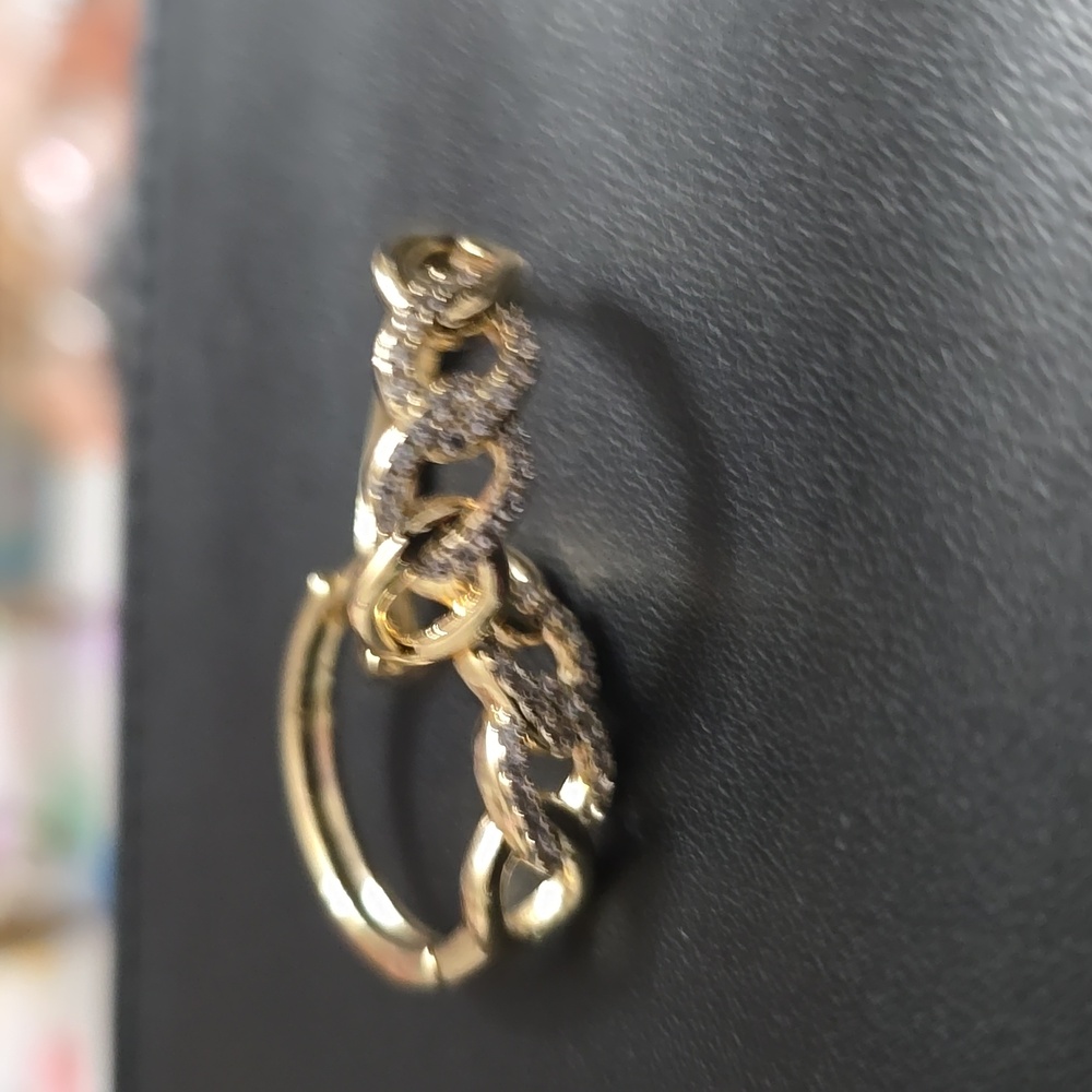 Jewelry - Picture 3 of 3